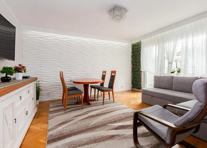 Seaside With The View By Bookinghost