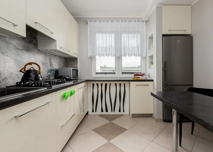 Seaside With The View By Bookinghost